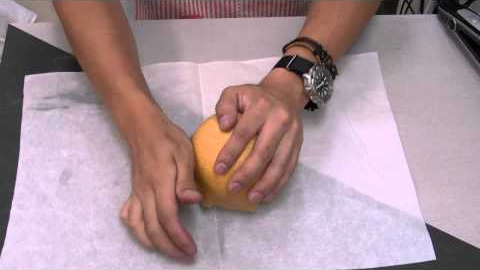 自由自在ボード　半球の型をとる